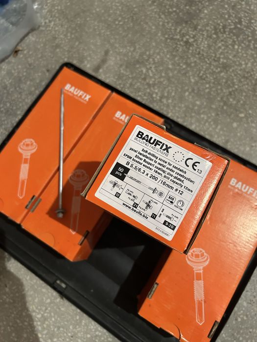200бр. самопробивни винтове за сандвич панел Baufix 5.5/6.3 200 / 16mm