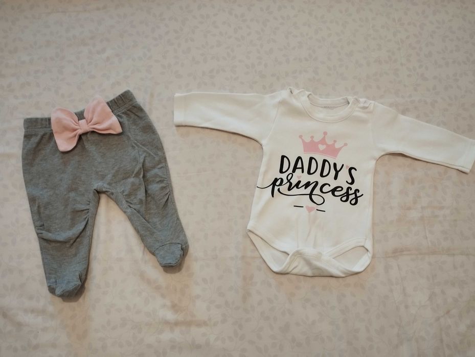 Бебешки дрешки за момиче