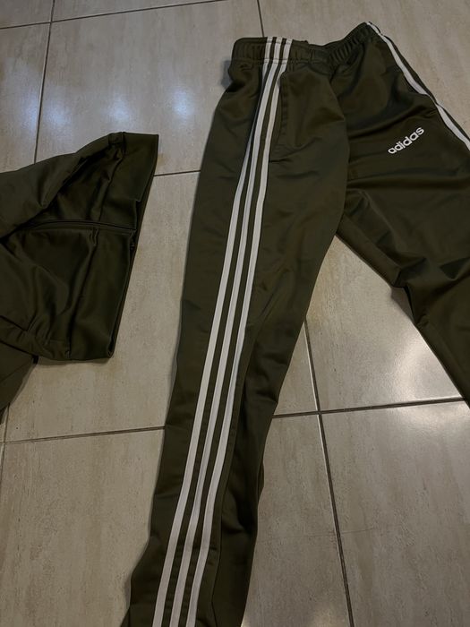 Спортен Екип adidas