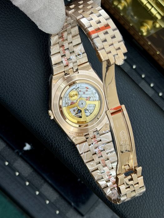 Rolex Land-Dweller Everose Gold  40mm
