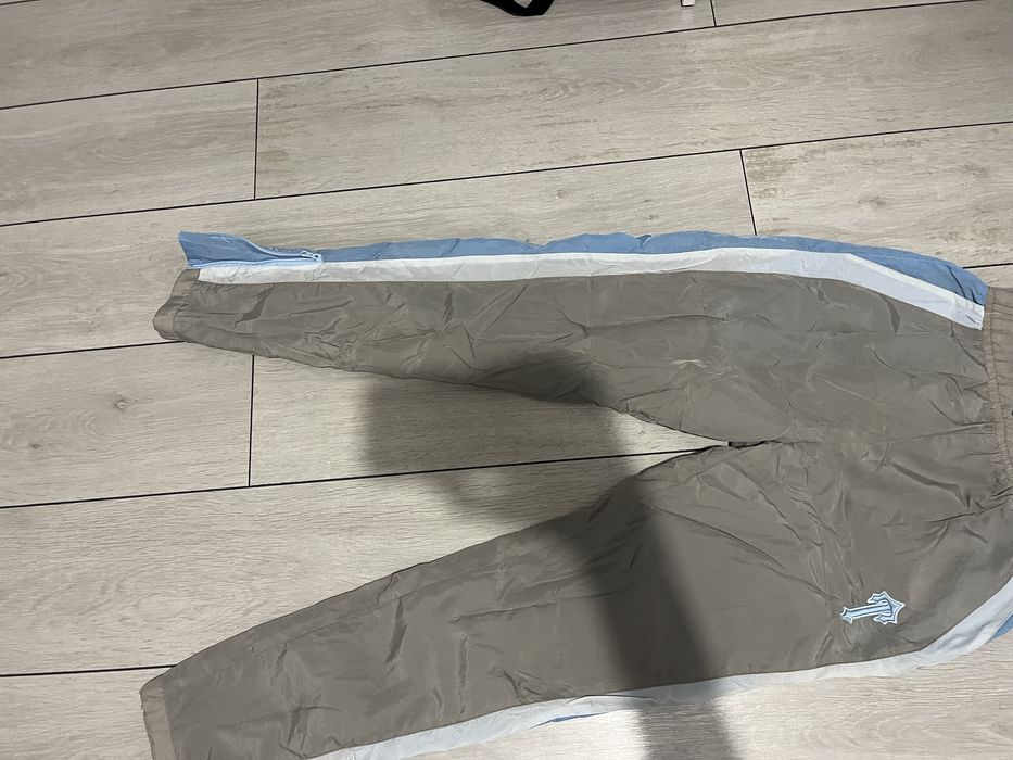 Pantaloni trapstar faş