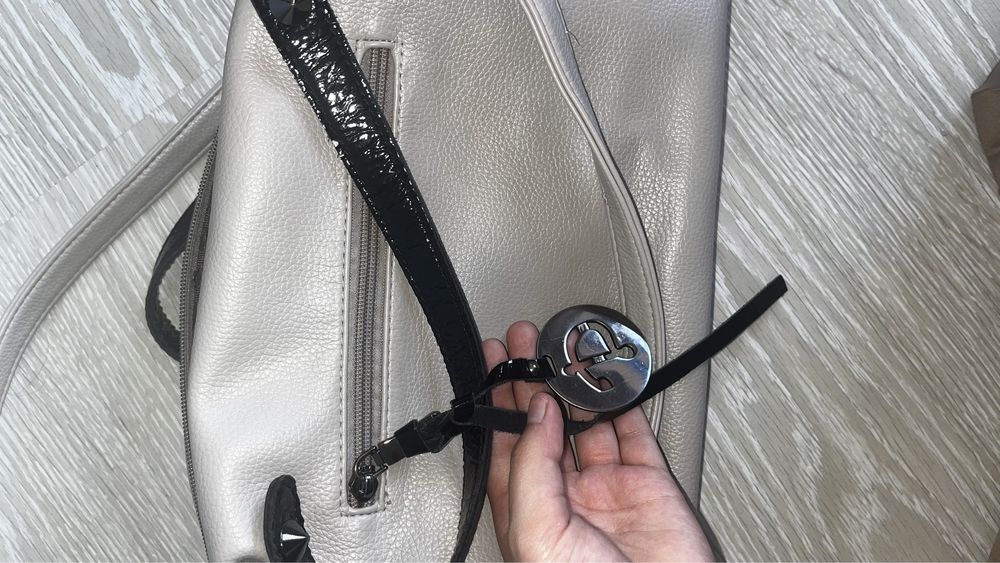 Сумка серая вместимая