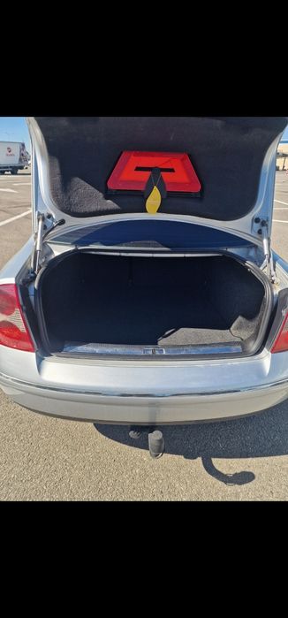 Vand Volkswagen Passat 1.9 tdi, an 2002
