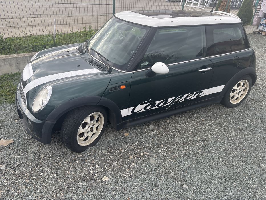 Minie  Cooper vand intreg sau dezmembrez