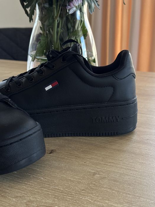 Дамски кецове Tommy Jeans