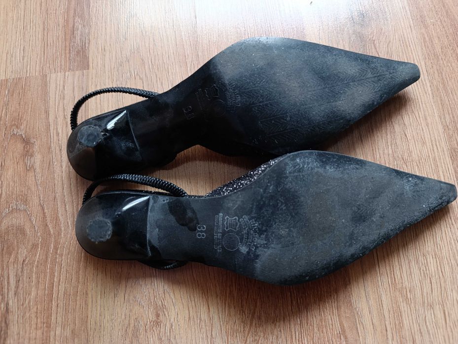 Черни бални обувки с брокат, токчета