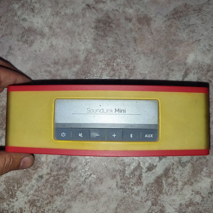 Bose Bluetooth колонка.