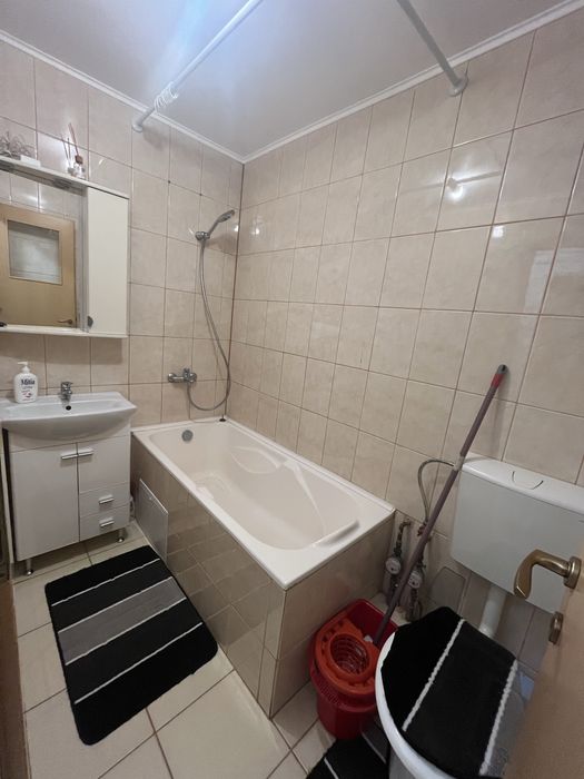 Garsonieră decomandată în Rovine