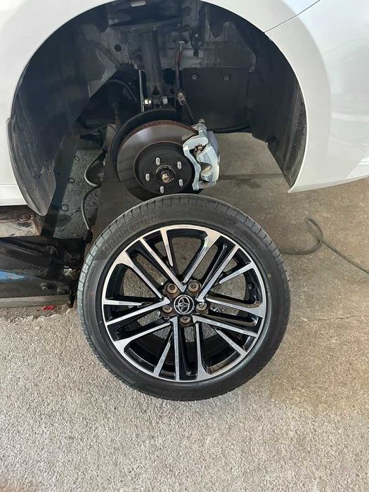Комплект дисков Camry 80 R18 оригинал