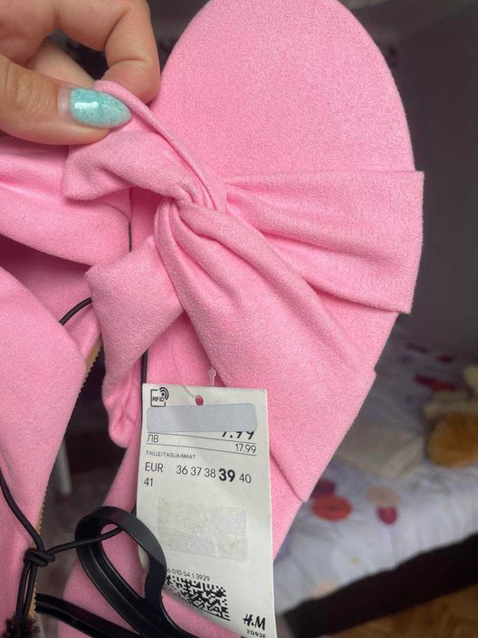 Дамски чехли в бебешко розово H&M