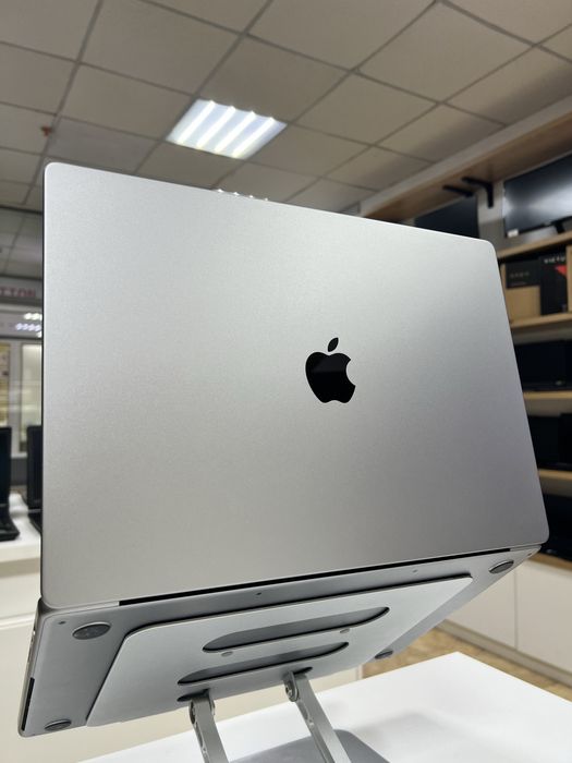 Macbook Pro 16 | M1 Max | 32гб озу