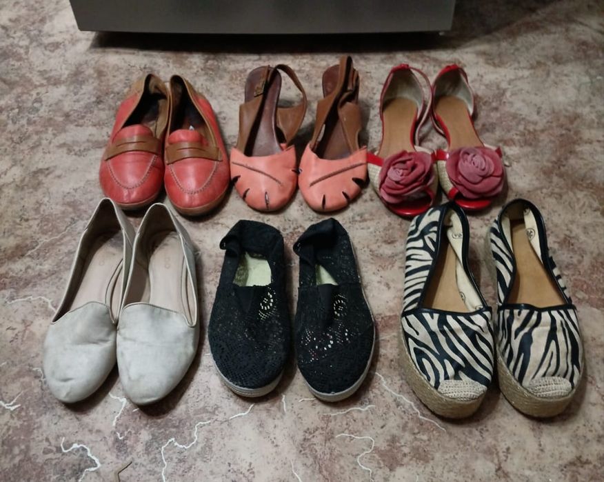 Женскую обувь продаю