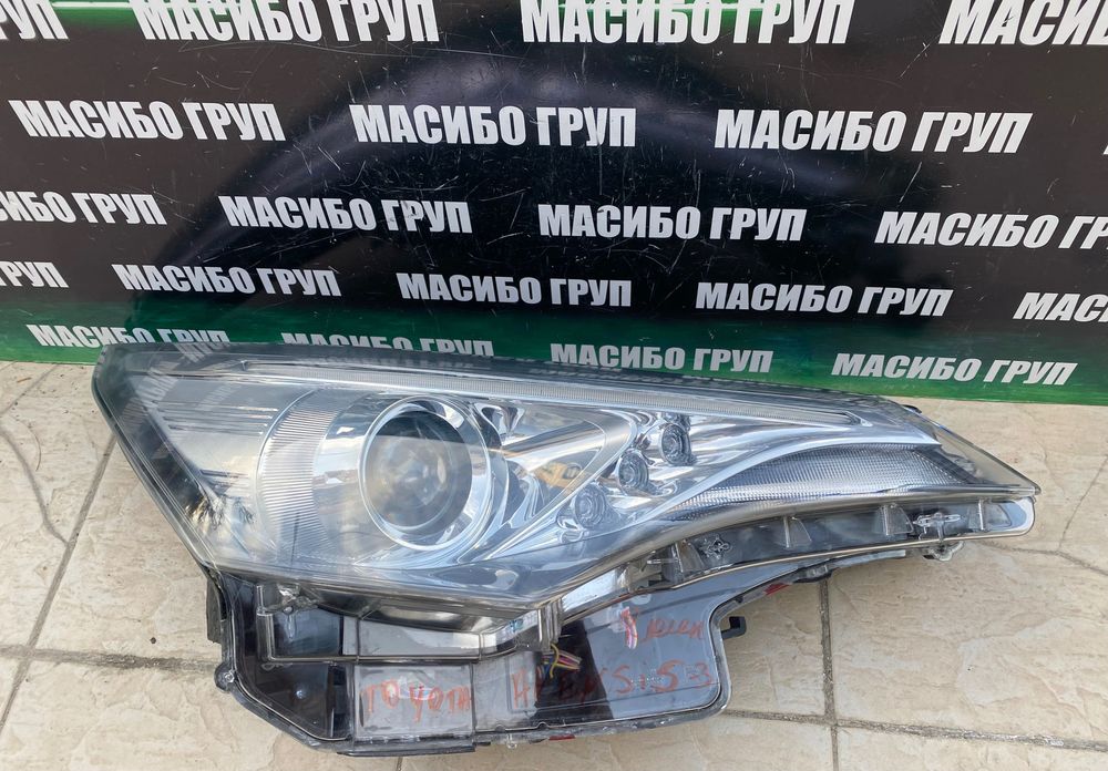 Фар far десен фарове Led за Тойота Авенсис Toyota Avensis