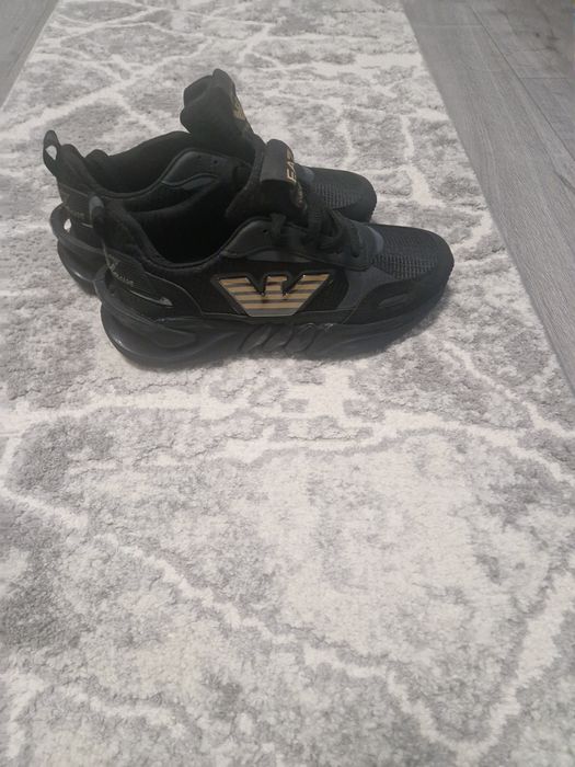 vand adidasi EMPORIO ARMANI