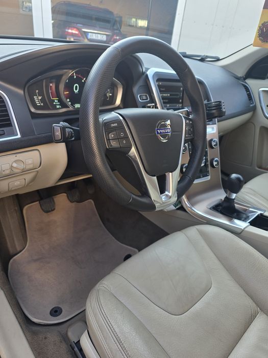 VOLVO XC60 2013 — imagine 4
