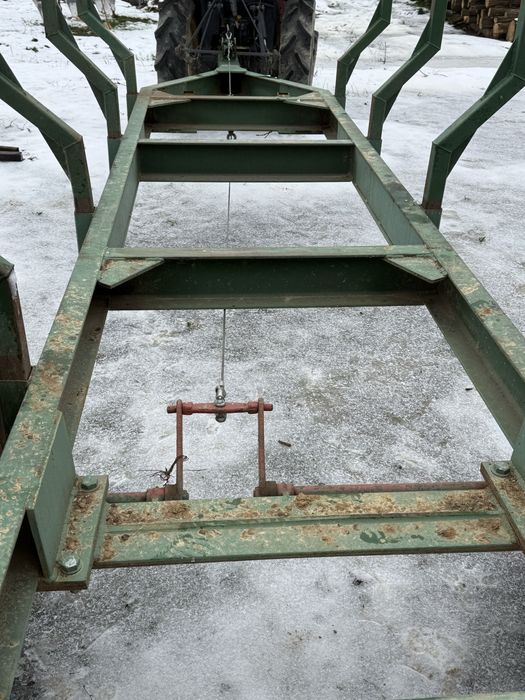 Vând remorcă de pădure