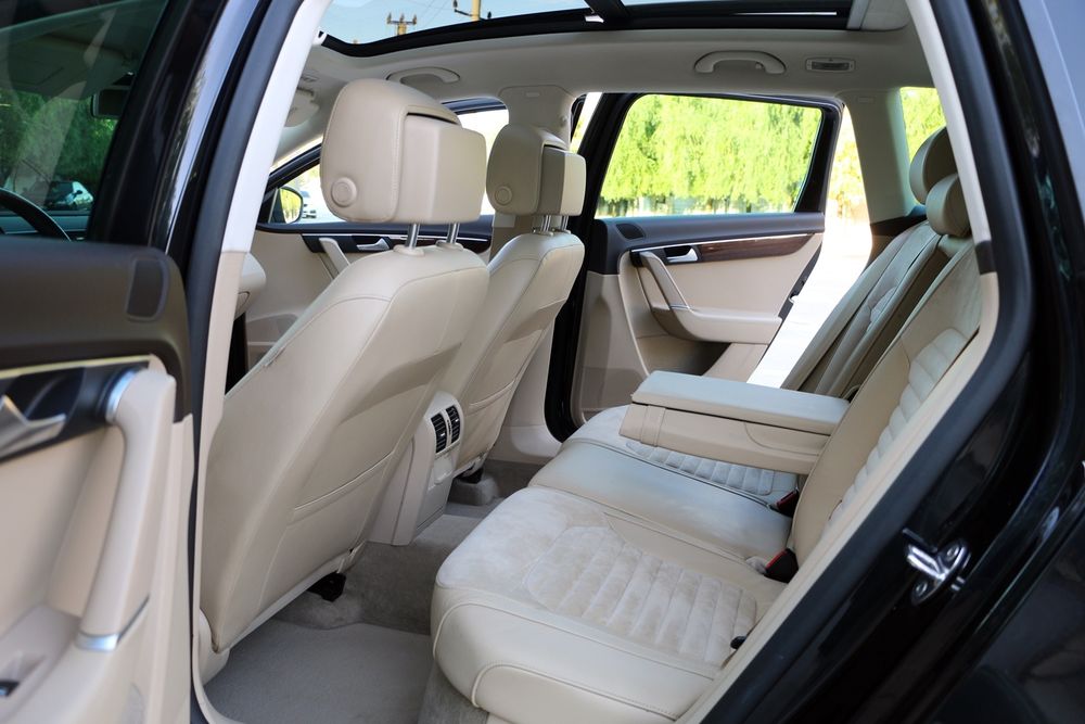 Passat/distronic/Lane asist/bixenon/panoramic/memorii/zoll/dsg