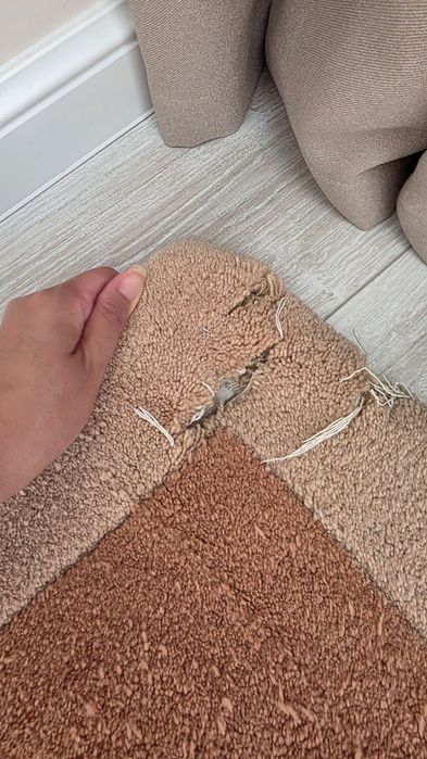 Продам ковер 3*4 м ,очень добротный , толстый