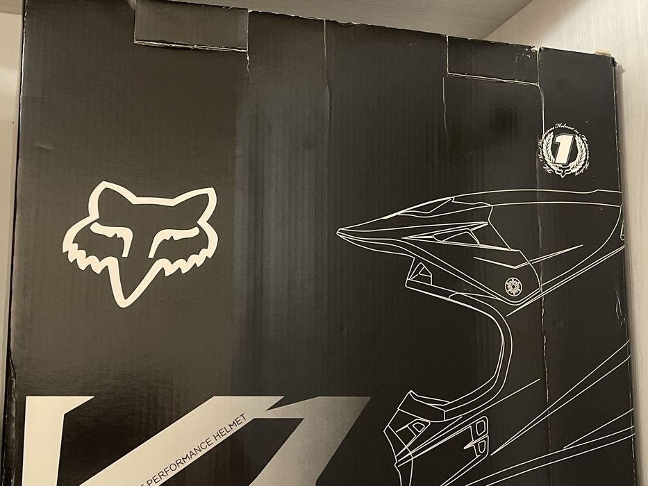 Продам шлем Fox v1 original