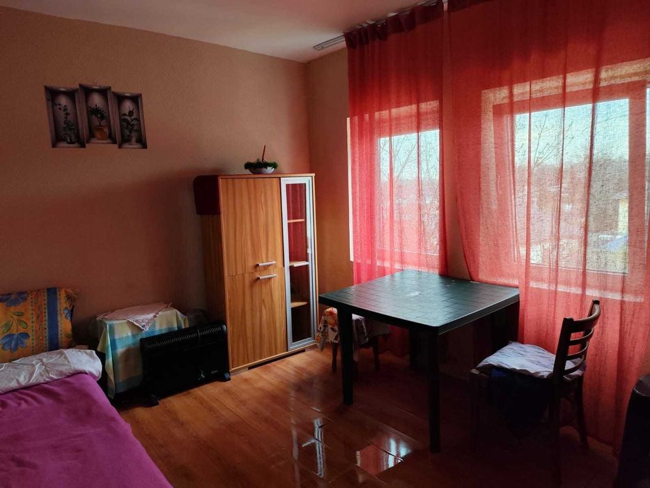 Garsoniera de inchiriat