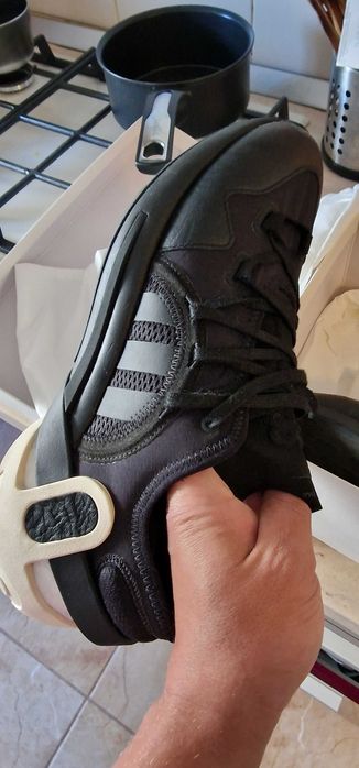 Adidasi Y3 oferta