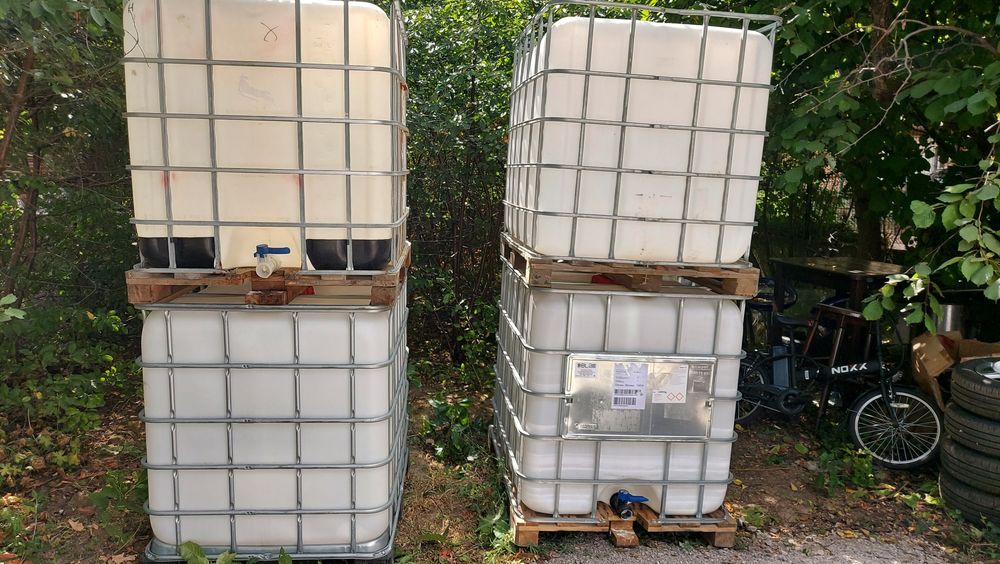 Бидони, цистерни (кубче) 1 тон ( 1000 литра)