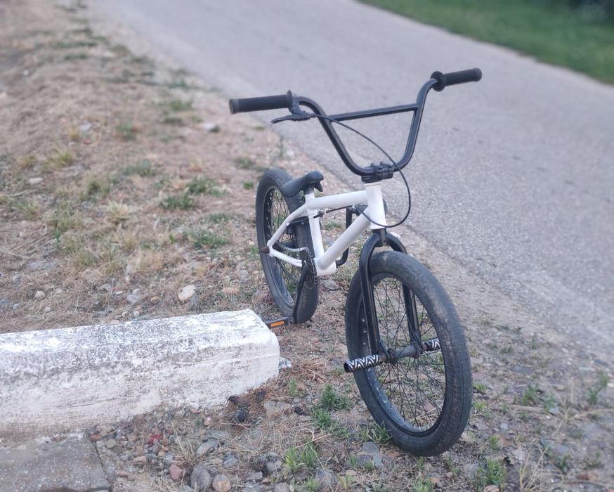 Vand BMX  in stare bună