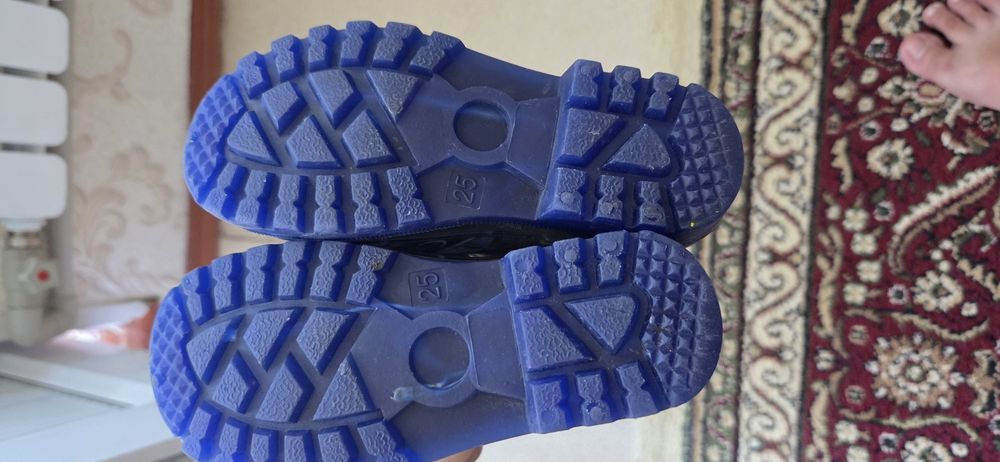 Детские резиновые сапоги