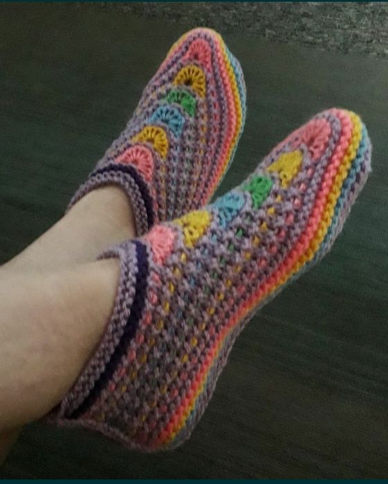 Вязаные следочки.