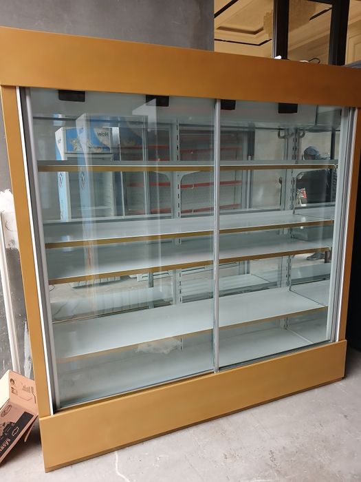 Ветрина халадиник