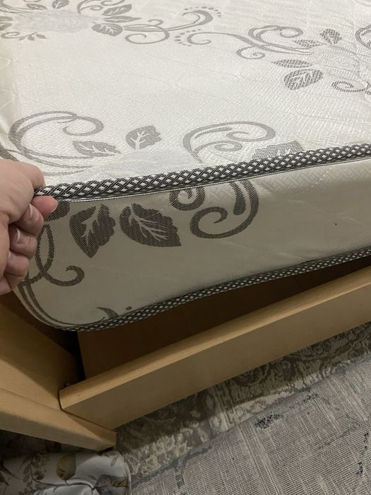 Кровать в отличном состоянии