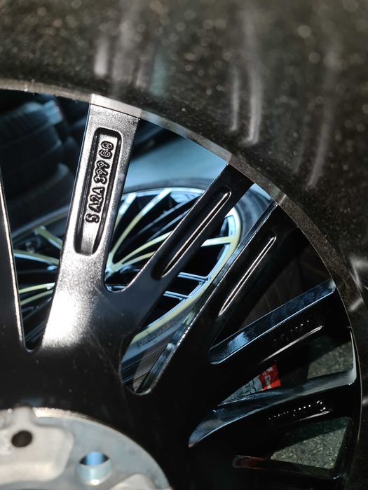 Jante BMW Seria 5 G30 Anvelope Iarna Pirelli GripMax Winter 275 35 R19