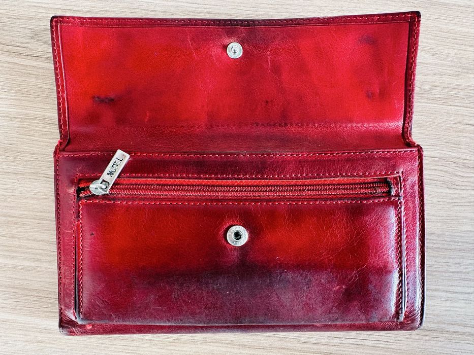 Продам кошелек Nobel