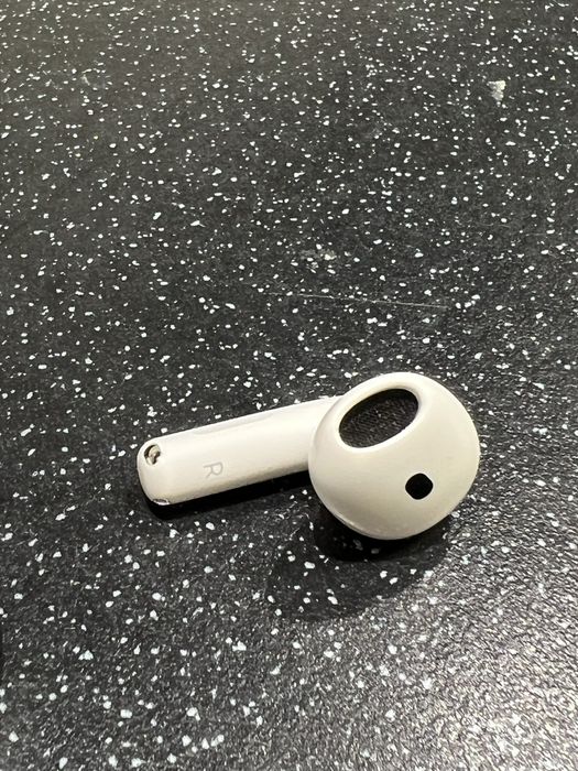 AirPods4 ANC casca dreapta