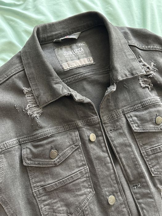 Продаю мужскую джинсовку