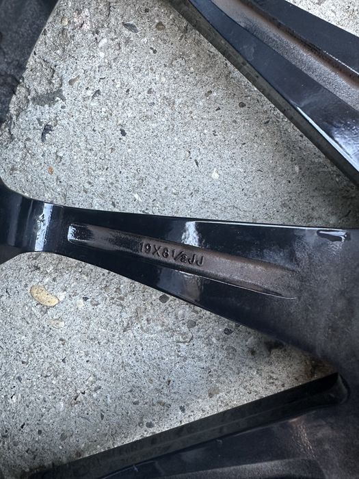 Джанти с гуми 19ки за F10,F30,F25,F15,F31