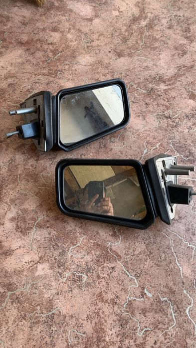 Зеркало заднего вида