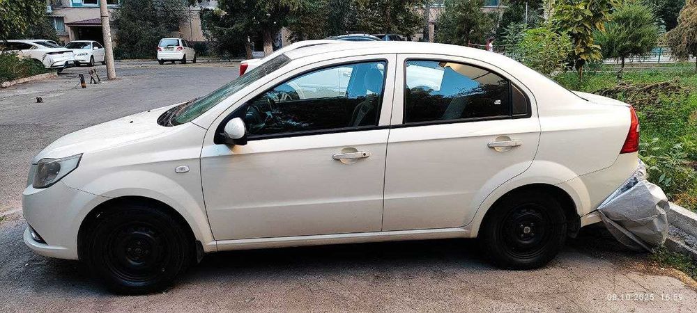 Продается Nexia 3, вторая позиция.