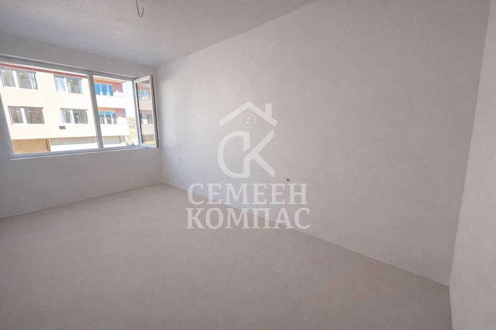 Двустаен апартамент в Остромила