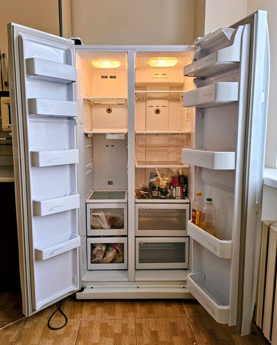 Холодильник Samsung RS20CCSV