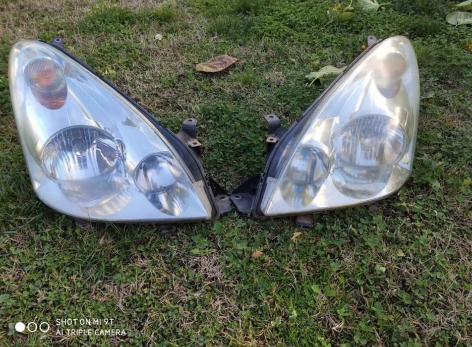 Фарове toyota corolla verso