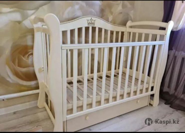 Продам детскую кроватку