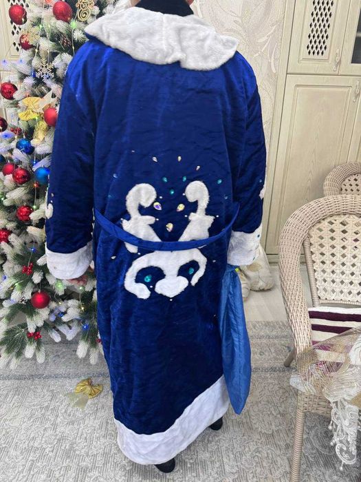 Срочный продается  Дед Мароз костюм 200000