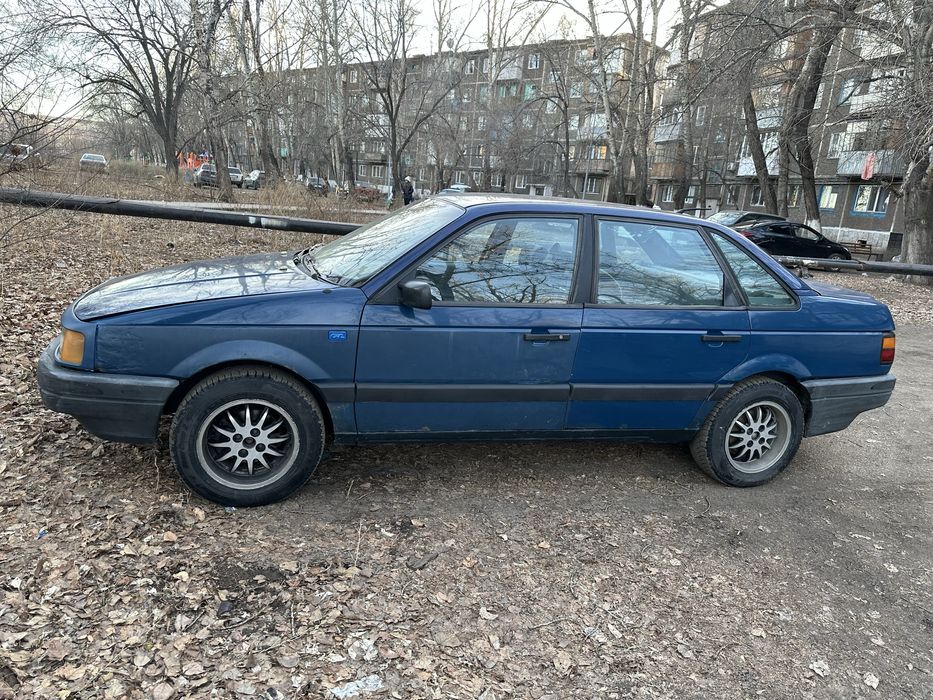 Продам пассат б3 1,8 моно