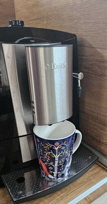 Кафе машина - робот Miele