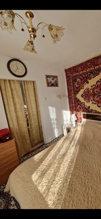 Продам 4 комнатную квартиру