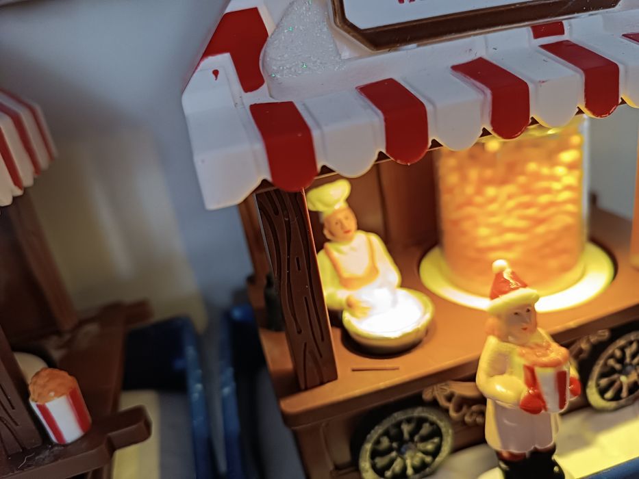 Нова светеща коледна украса .Различни модели.