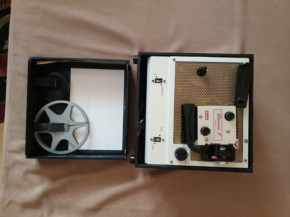 Proiector film Kodak