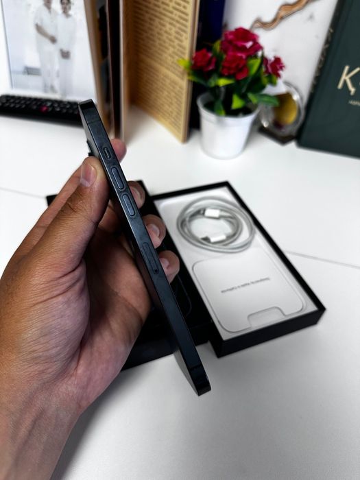 Продам или обменяю iPhone 12 pro max 256G