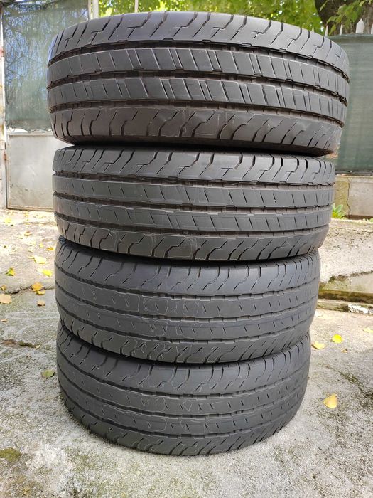 215/65/16 4бр.Continental Бусови гуми